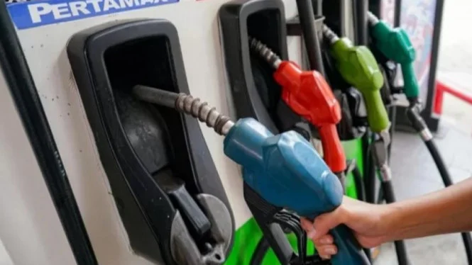 Terjepit di Tengah: Saat BBM dan LPG Meroket, Kelas Menengah Terancam "Turun Kasta"