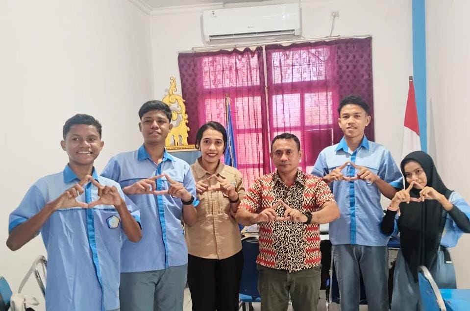Perkuat Kompetensi Digital, STIKOM Artha Buana Kupang Terima Peserta PKL TJKT SMKN 3 Maumere