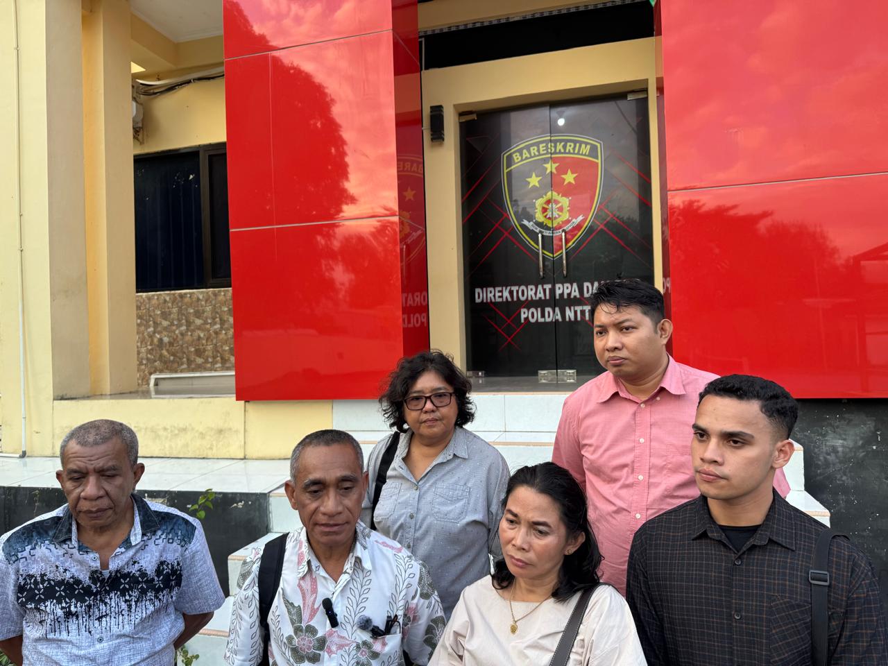 Ayah, Ibu, dan Pacar Dokter Icha Pakaenoni Diperiksa Empat Jam di Polda NTT